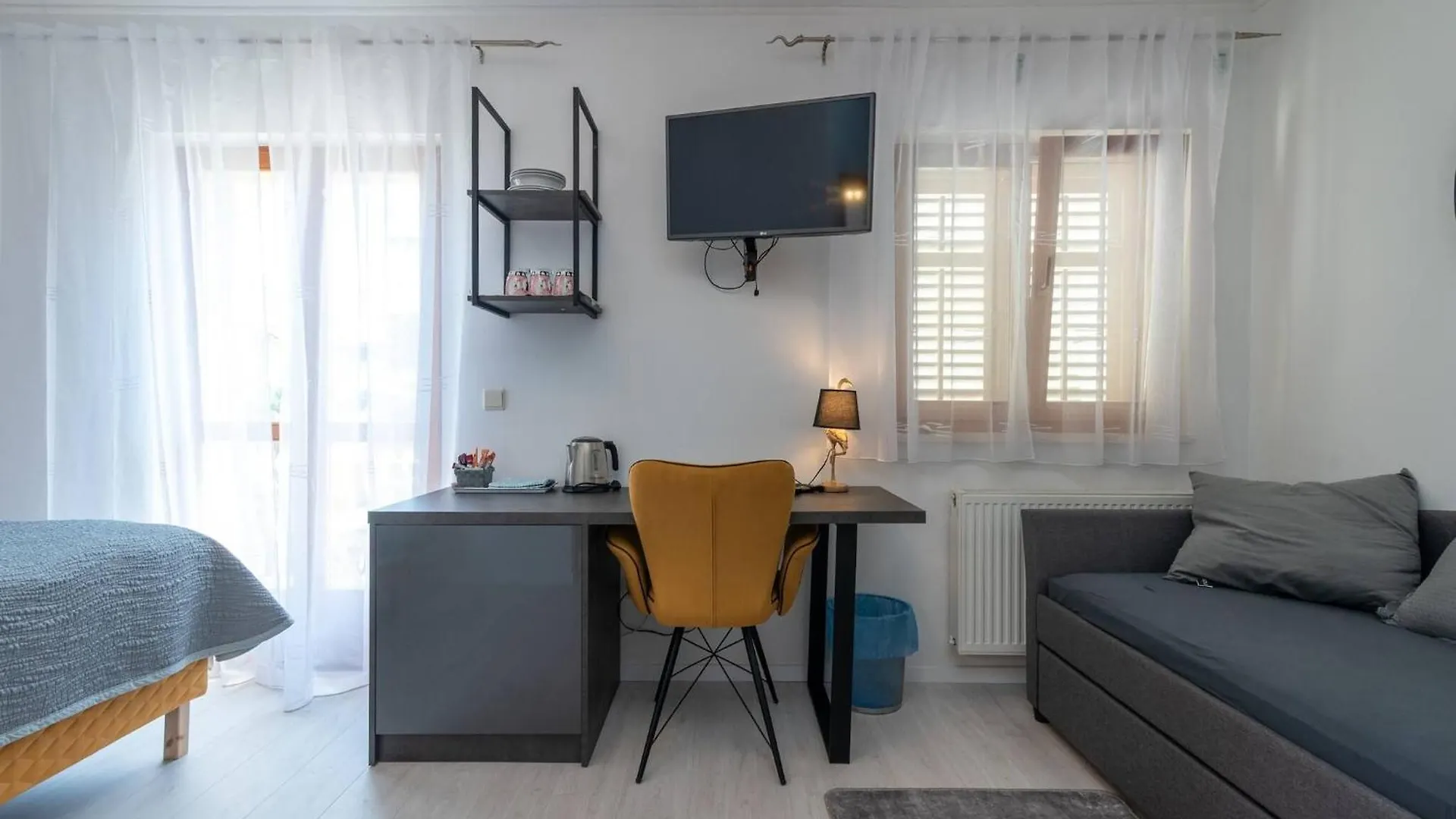 Stylish Triple Room With Balcony Croatia